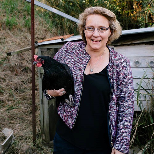 Leanne Kemp and her pet Chicken